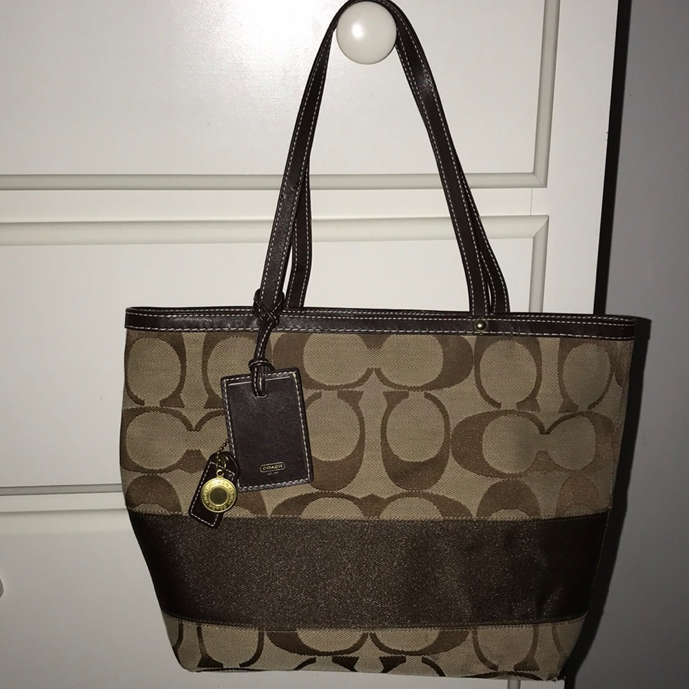 Coach Women’s Purse 👜